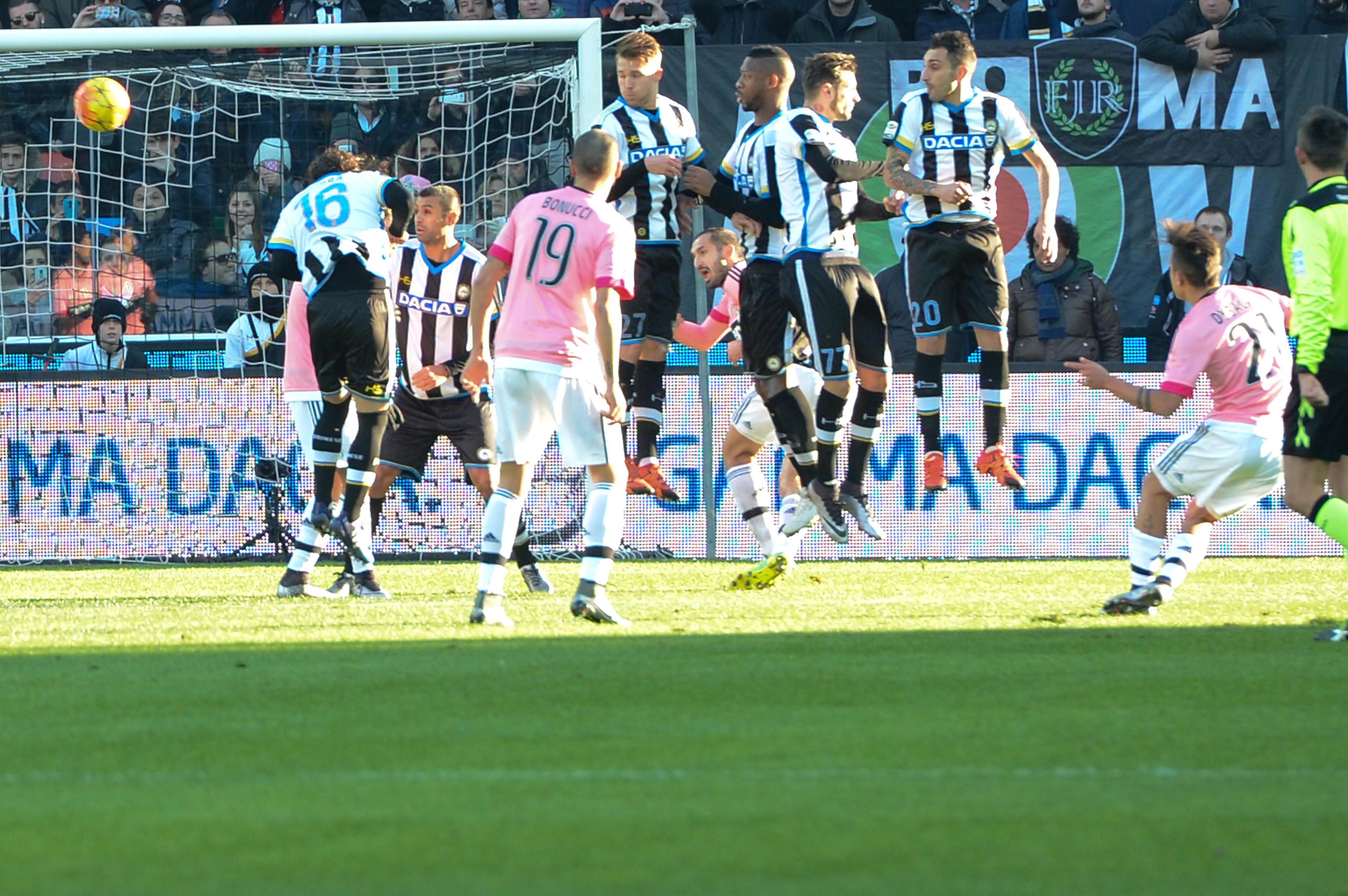 Juve, Allegri meglio di Conte: record 15 vittorie consecutive Juve, Allegri meglio di Conte: record 15 vittorie consecutive