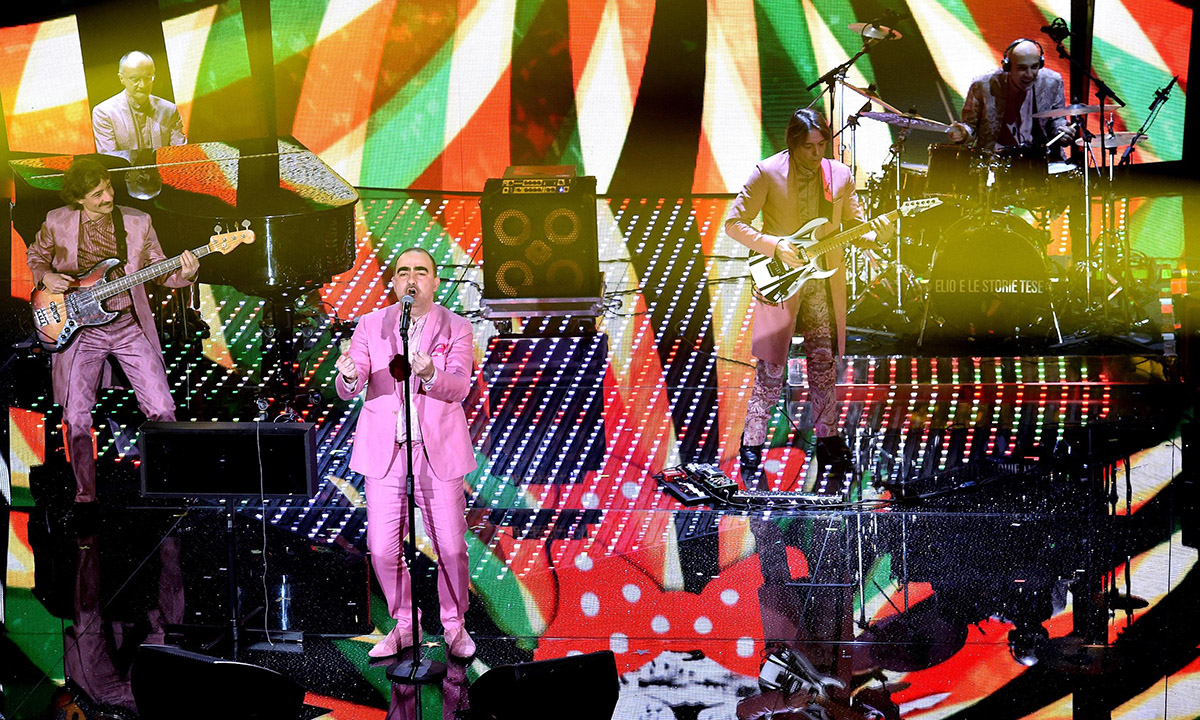 Sanremo 2016, gli artisti “rainbow” per le unioni civili – Foto Sanremo 2016, gli artisti “rainbow” per le unioni civili – Foto