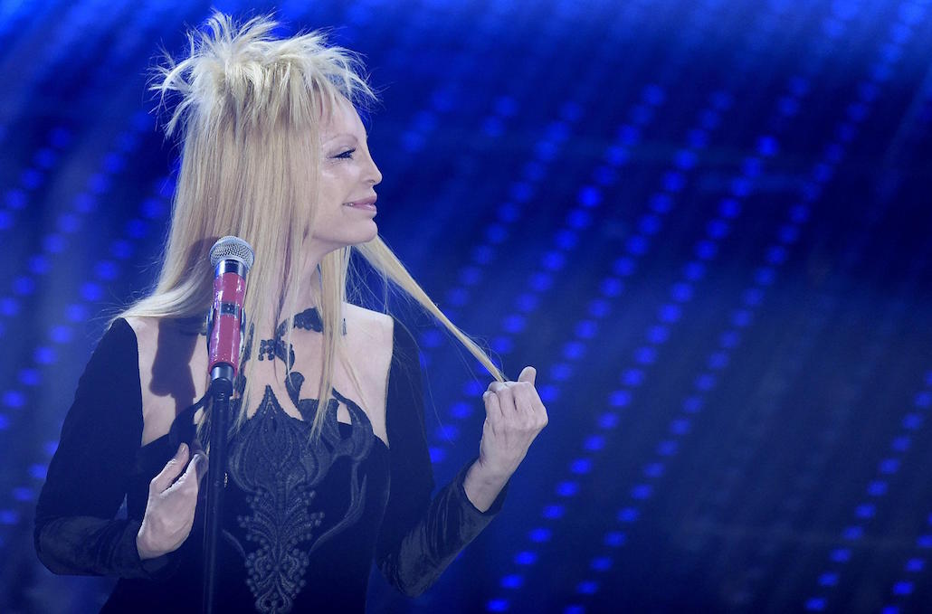 Sanremo 2016: le pagelle ai look della terza serata