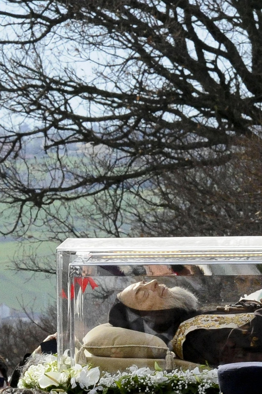 Galleria foto 'Padre Pio: le spoglie del Santo giunte a Pietrelcina – foto' - foto 8