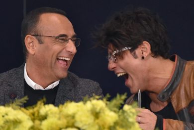 Sanremo 2016: la terza serata coi Pooh e le cover, sabato incursione di Fiorello?
