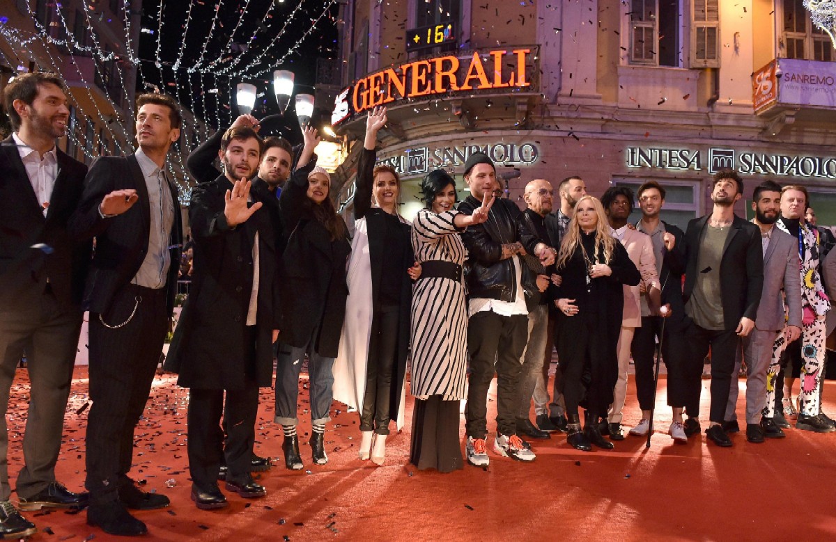 Sanremo 2016: gli ospiti della prima serata e il DopoFestival Sanremo 2016: gli ospiti della prima serata e il DopoFestival