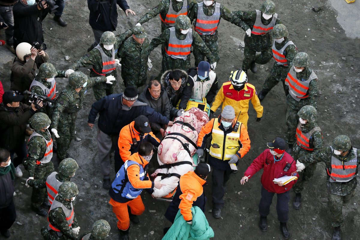 Galleria foto 'Terremoto a Taiwan: 37 morti e oltre 600 tra feriti e dispersi' - foto 6