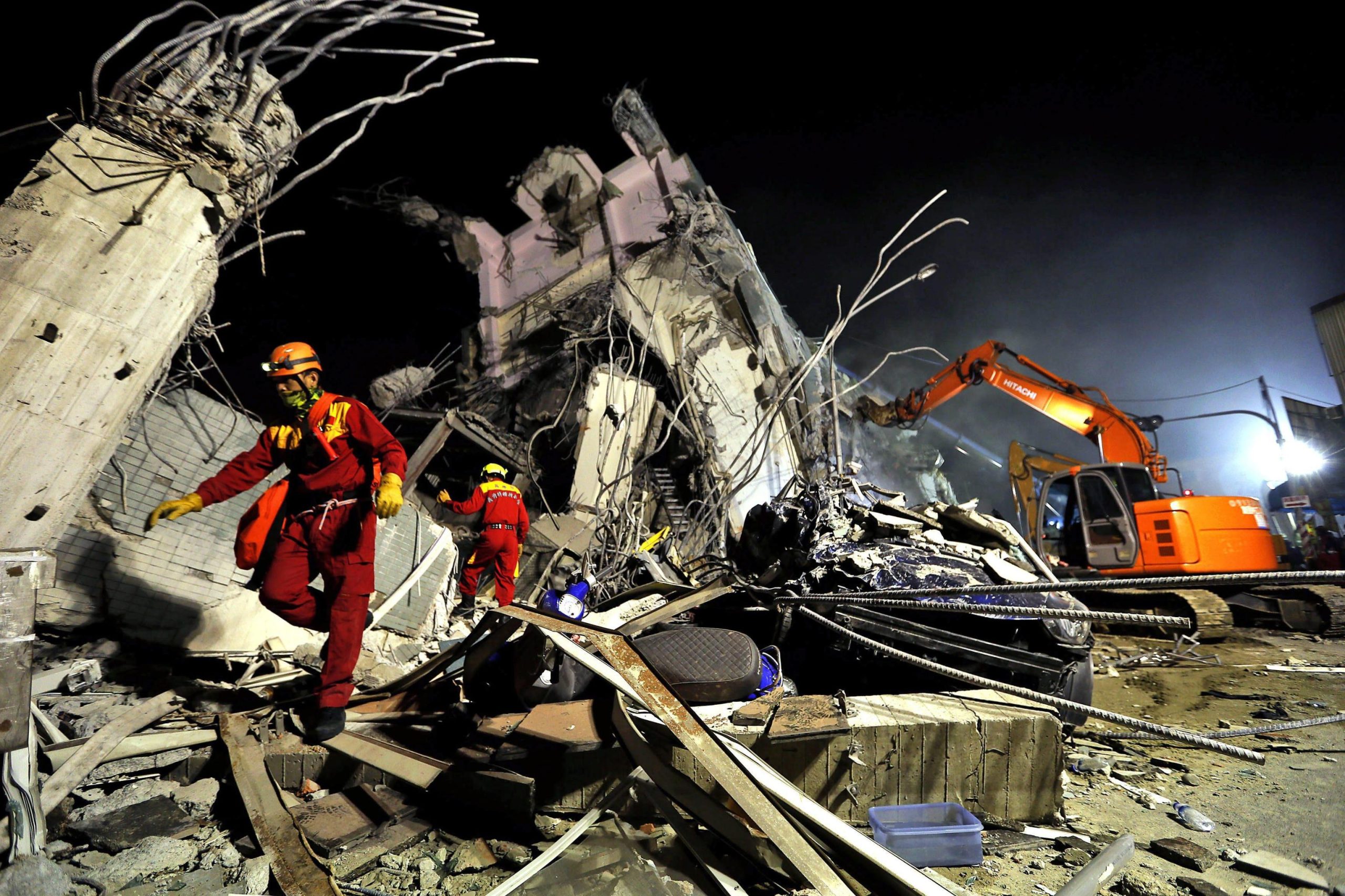 Terremoto a Taiwan: 37 morti e oltre 600 tra feriti e dispersi