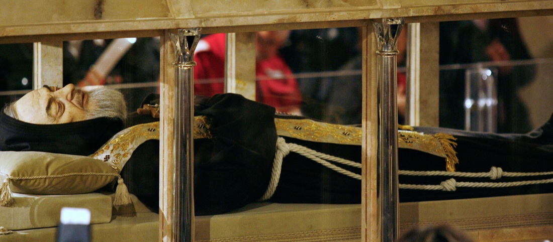 Le spoglie di Padre Pio in Vaticano – FOTO Le spoglie di Padre Pio in Vaticano – FOTO