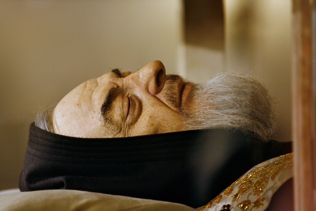 Le spoglie di Padre Pio in Vaticano – FOTO Le spoglie di Padre Pio in Vaticano – FOTO