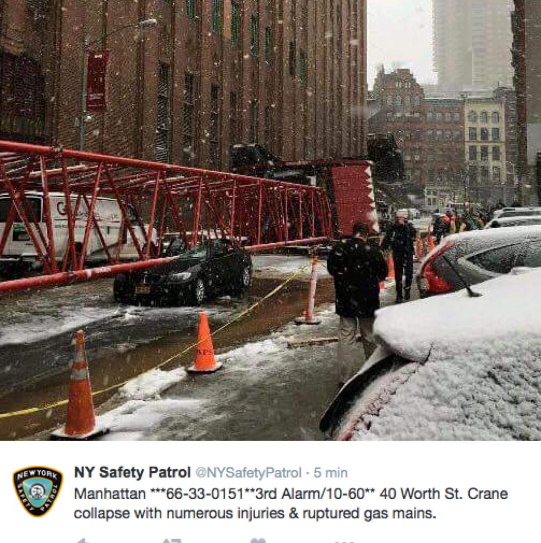 Manhattan, crolla una gru, almeno un morto – FOTO e VIDEO