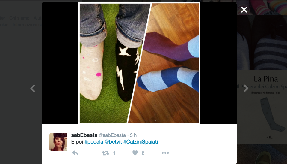 Oggi è la giornata mondiale dei calzini spaiati Oggi è la giornata mondiale dei calzini spaiati