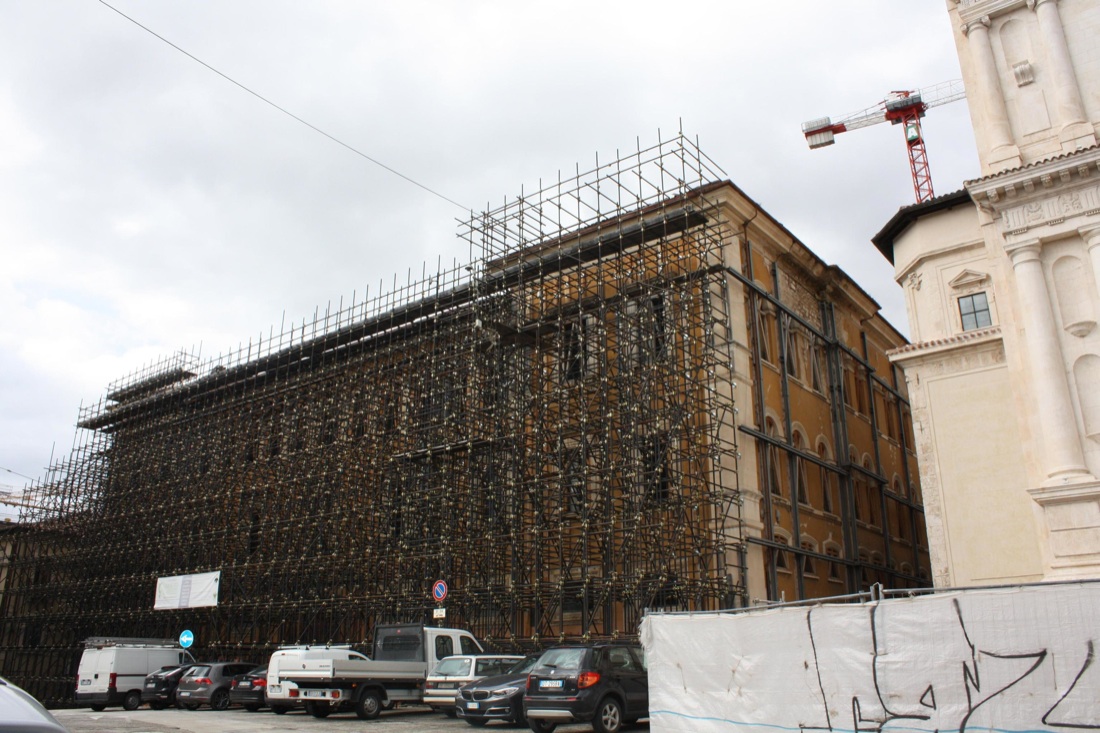 Galleria foto 'Terremoto a L’Aquila: tanta paura ma niente danni' - foto 3