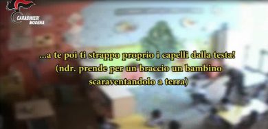 La maestra che terrorizzava i bambini – Video