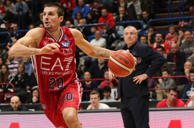 Basket Serie A: impresa Avellino a Milano, super-Daye per Pesaro