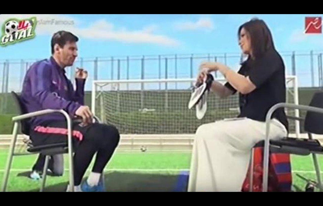 Egitto: bufera su Messi, che mostra le suole degli scarpini in Tv Egitto: bufera su Messi, che mostra le suole degli scarpini in Tv