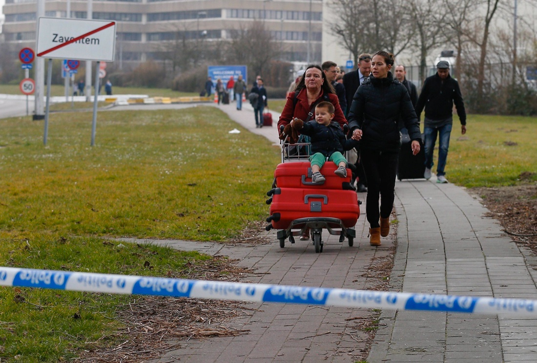 Bruxelles, i morti sono 32. I punti da chiarire delle indagini – Foto e Video Bruxelles, i morti sono 32. I punti da chiarire delle indagini – Foto e Video