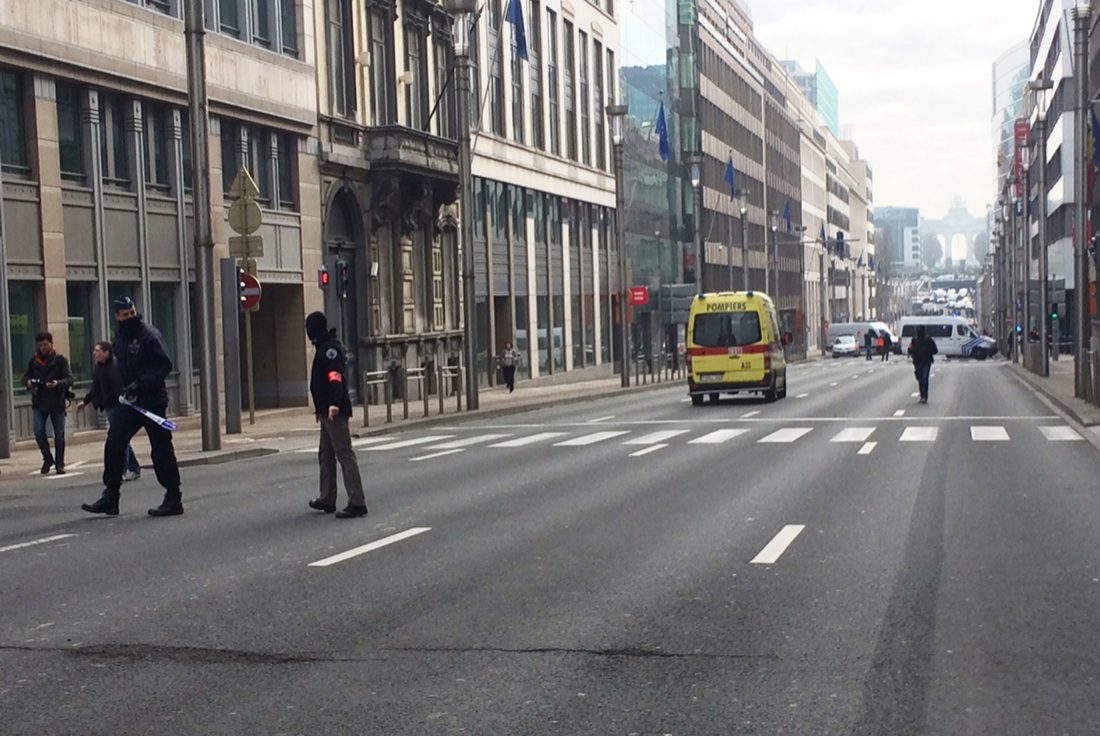 Bruxelles, i morti sono 32. I punti da chiarire delle indagini – Foto e Video Bruxelles, i morti sono 32. I punti da chiarire delle indagini – Foto e Video