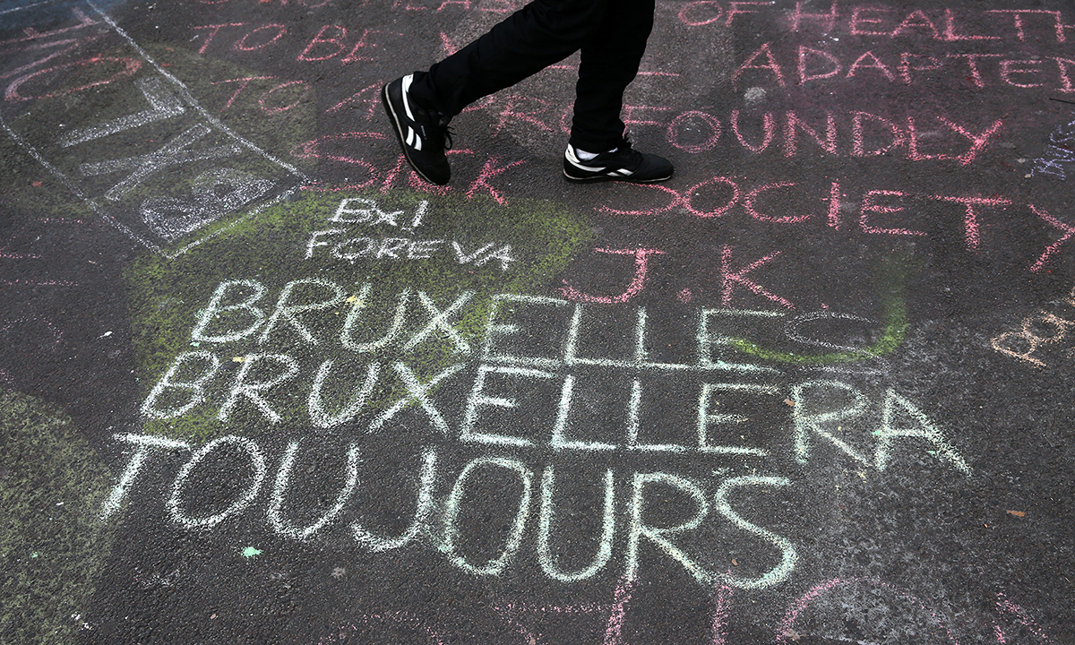 Bruxelles, i morti sono 32. I punti da chiarire delle indagini – Foto e Video Bruxelles, i morti sono 32. I punti da chiarire delle indagini – Foto e Video