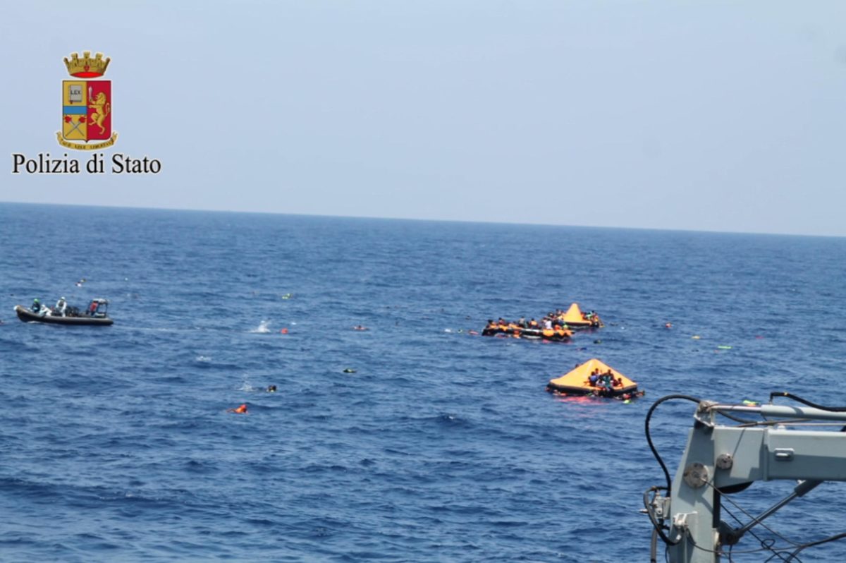 Galleria foto 'Migranti, aumentano i soccorsi nel Mediterraneo' - foto 13