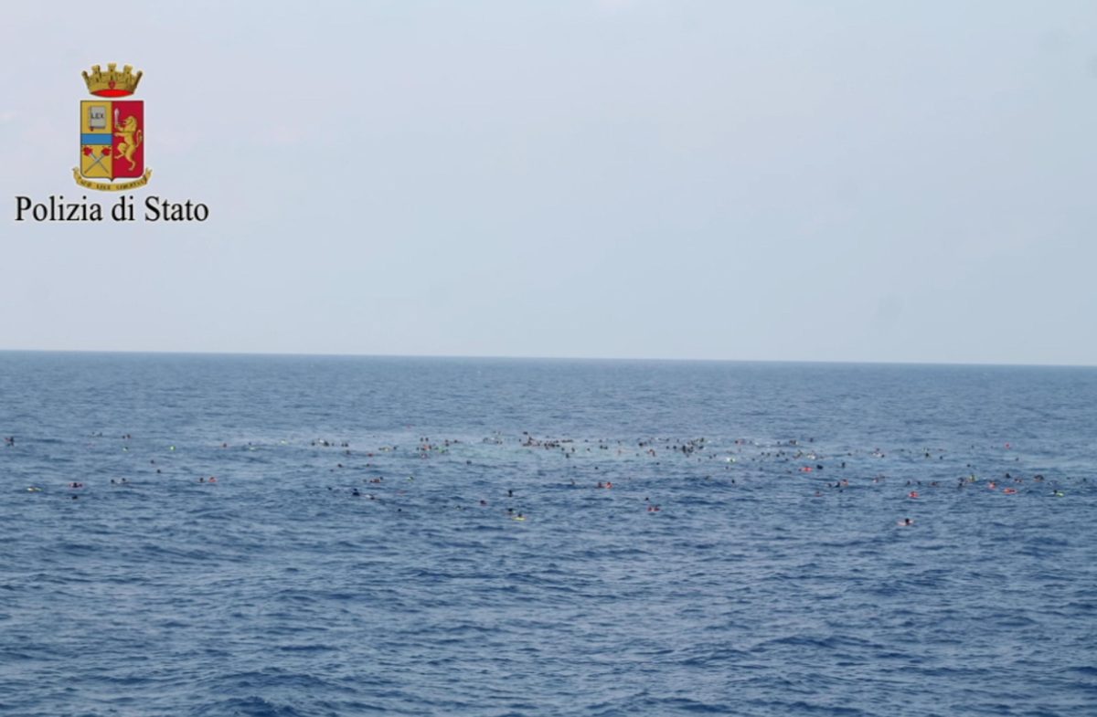 Galleria foto 'Migranti, aumentano i soccorsi nel Mediterraneo' - foto 15