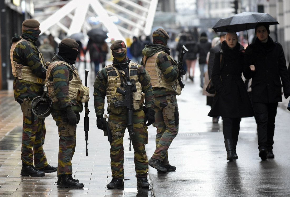 Salah Abdeslam: ecco perché a Parigi non mi sono fatto esplodere – Foto e Video Salah Abdeslam: ecco perché a Parigi non mi sono fatto esplodere – Foto e Video