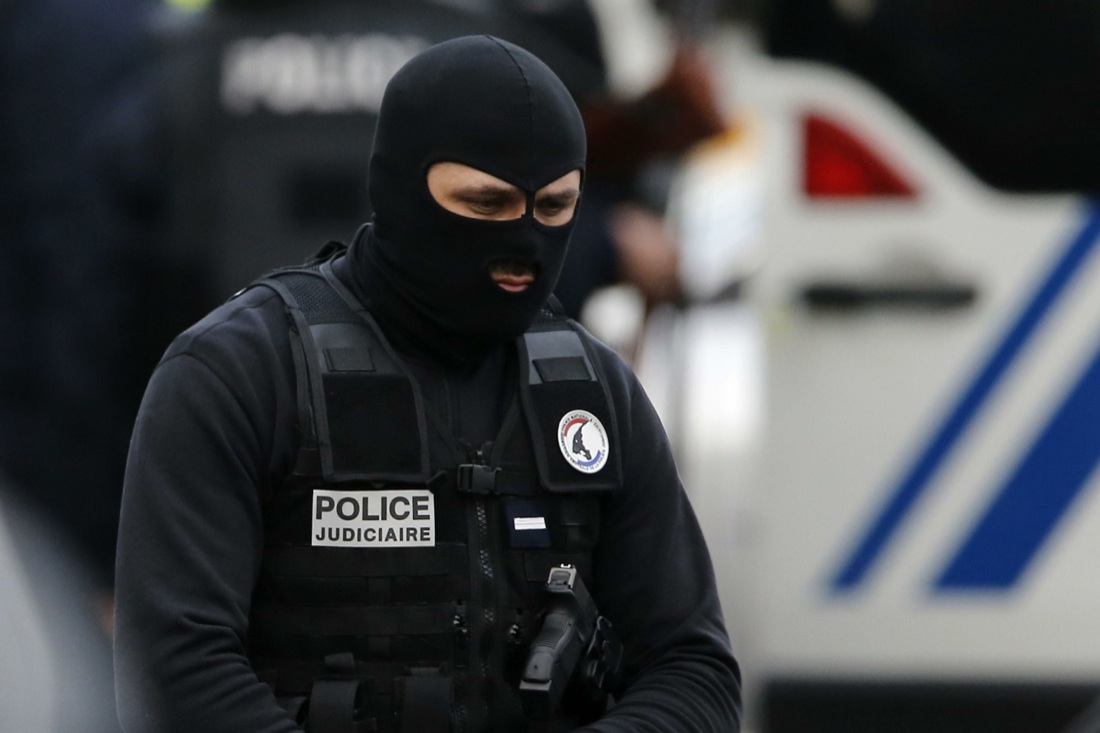 Salah Abdeslam: ecco perché a Parigi non mi sono fatto esplodere – Foto e Video Salah Abdeslam: ecco perché a Parigi non mi sono fatto esplodere – Foto e Video