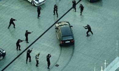 Desconocido – Resa dei conti, thriller spagnolo su frodi bancarie e ricatti – Video