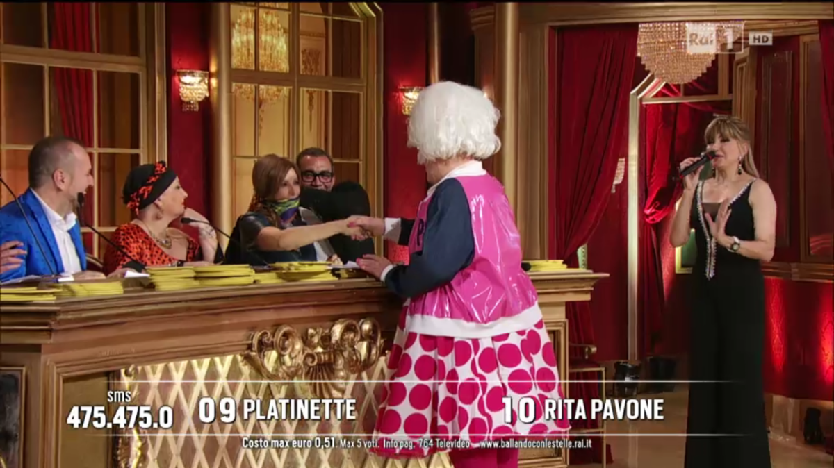 Galleria foto 'Ballando con le stelle 11: Lucarelli-Platinette fanno pace, Sottile eliminato' - foto 10