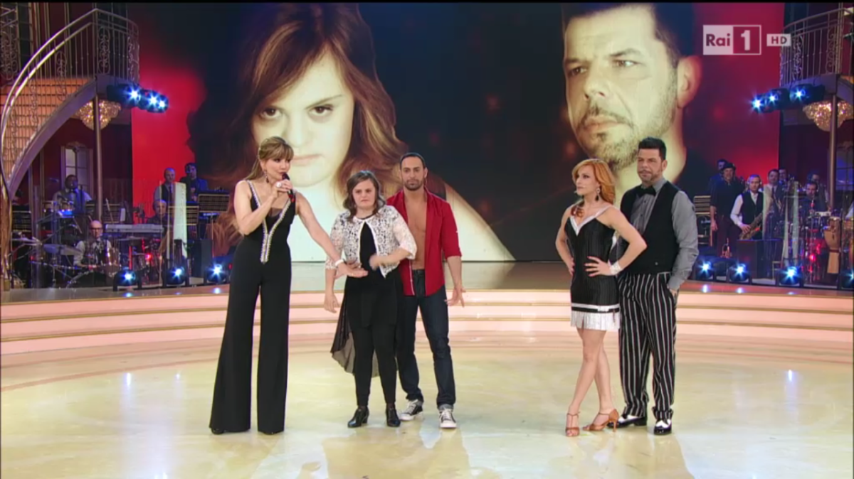 Galleria foto 'Ballando con le stelle 11: Lucarelli-Platinette fanno pace, Sottile eliminato' - foto 8