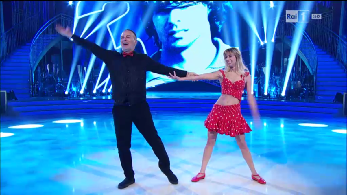 Galleria foto 'Ballando con le stelle 11: Lucarelli-Platinette fanno pace, Sottile eliminato' - foto 6