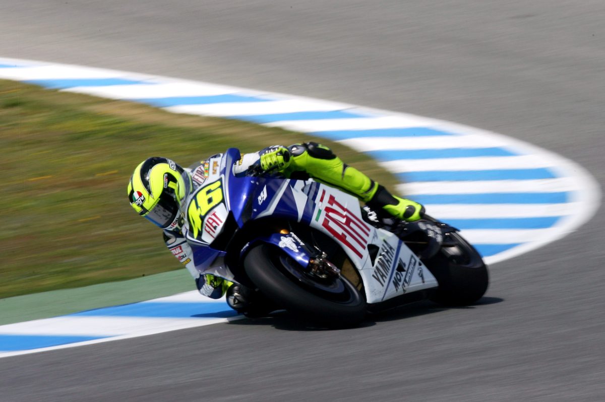 Galleria foto 'Rossi rinnova con Yamaha: un matrimonio lungo (almeno) 13 anni' - foto 7