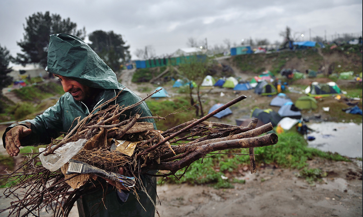 Emergenza migranti: la Grecia tra rischio default e boom di solidarietà