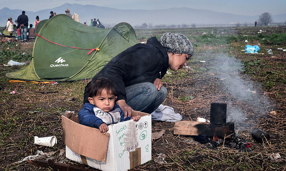Emergenza migranti: la Grecia tra rischio default e boom di solidarietà