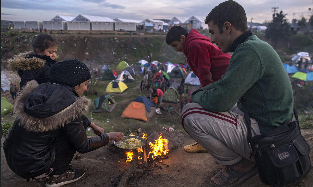 Emergenza migranti: la Grecia tra rischio default e boom di solidarietà