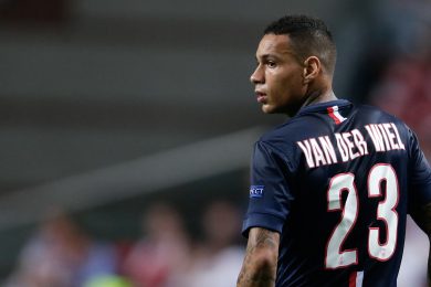Van der Wiel sostituito dal Psg dopo 45 minuti, aveva litigato con Ibra