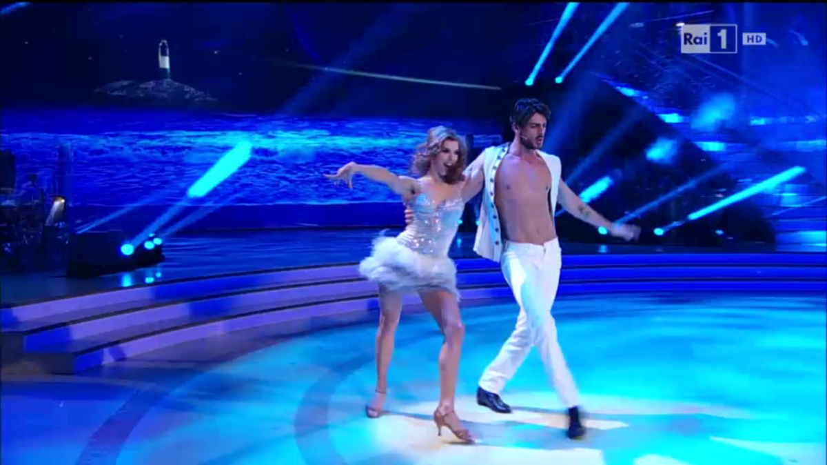 Galleria foto 'Ballando con le stelle 11: nuovo scontro Platinette-Lucarelli, eliminato Papi' - foto 10