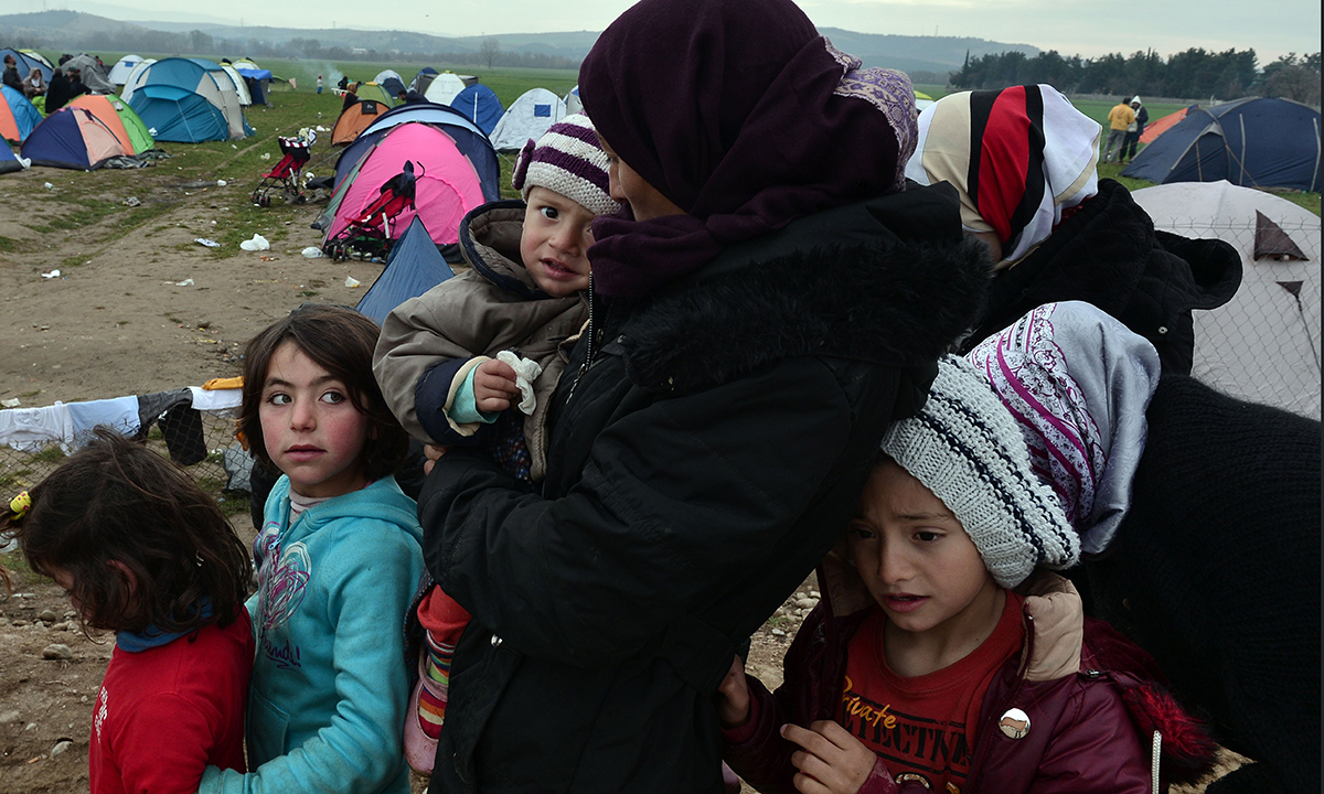 Migranti, Italia e Albania si preparano all’accoglienza dopo la chiusura della rotta balcanica