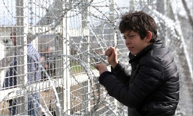 Migranti, Italia e Albania si preparano all’accoglienza dopo la chiusura della rotta balcanica