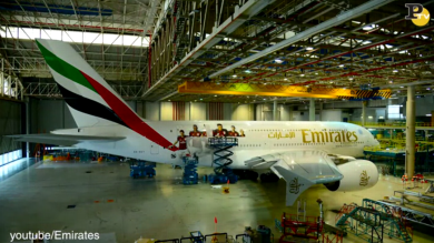I giocatori del Milan disegnati “sull’aereo” – timelapse