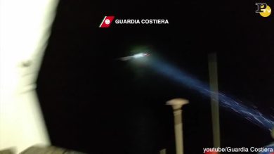 Guardia Costiera salva 43 migranti nel Mar Egeo