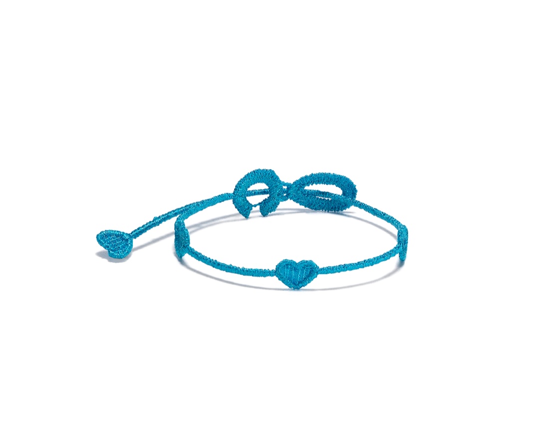 Il bracciale della solidarietà: Cruciani e la Lega del Filo d’Oro insieme