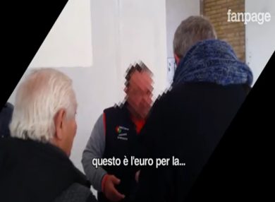 Primarie Pd a Napoli: in un video soldi in cambio di voti