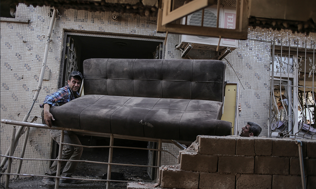 Turchia, il ritorno dei curdi tra le macerie di Cizre – Foto Turchia, il ritorno dei curdi tra le macerie di Cizre – Foto