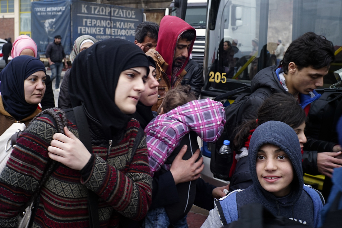 Unicef: i bambini migranti, senza cibo tra Grecia e Macedonia Unicef: i bambini migranti, senza cibo tra Grecia e Macedonia