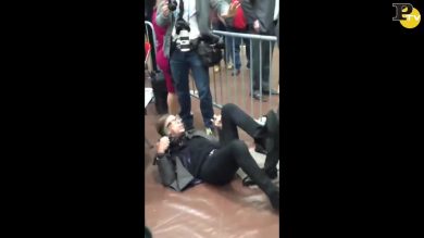 Usa: fotografo aggredito dalla sicurezza all’evento di Trump