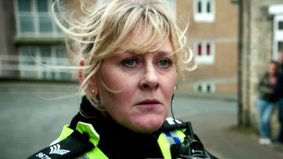 Happy Valley: foto, trailer e cose da sapere sulla serie di Netflix Happy Valley: foto, trailer e cose da sapere sulla serie di Netflix