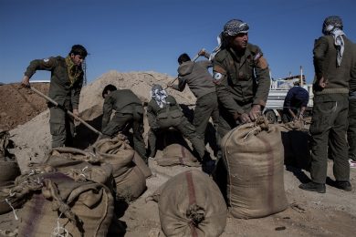 Petrolio, i profitti dei contrabbandieri dell’Isis