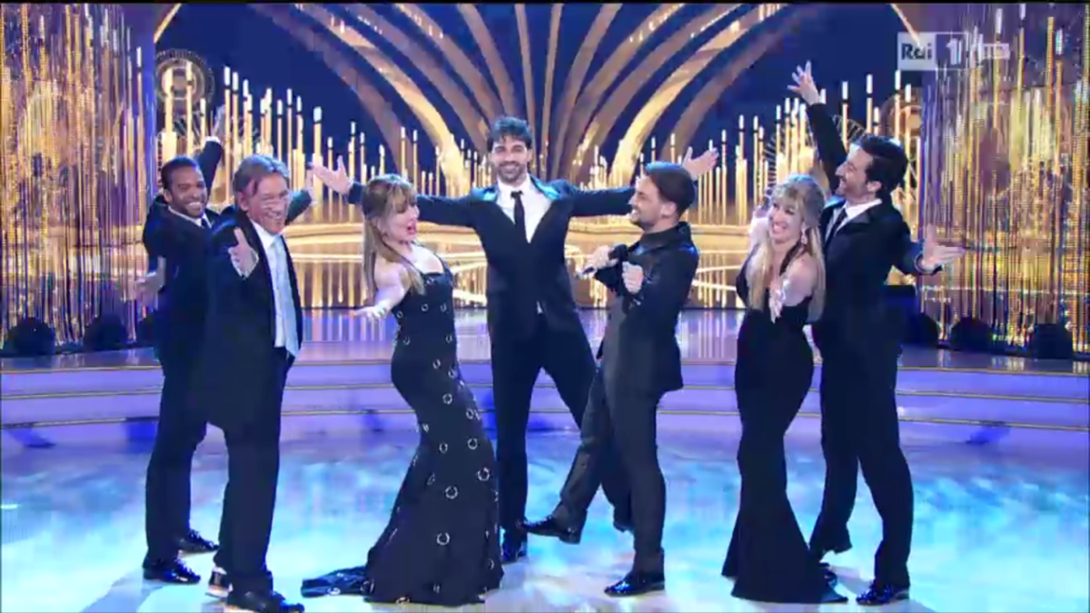 Galleria foto 'Ballando con le stelle 11: trionfa Iago Garcia, secondo Michele Morrone' - foto 7