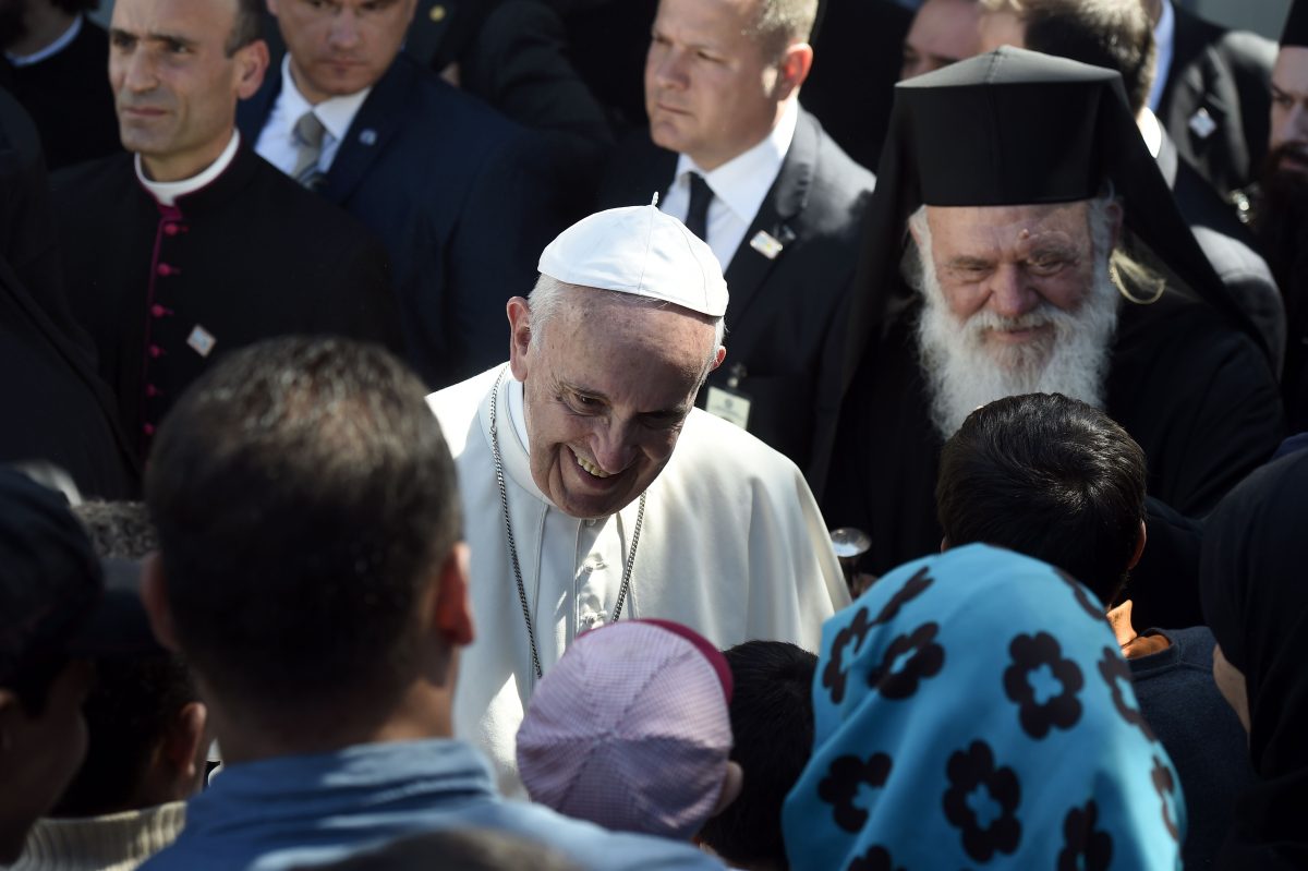 Galleria foto 'Papa Francesco ai rifugiati: “Siete un dono, perdonate l’indifferenza”' - foto 13