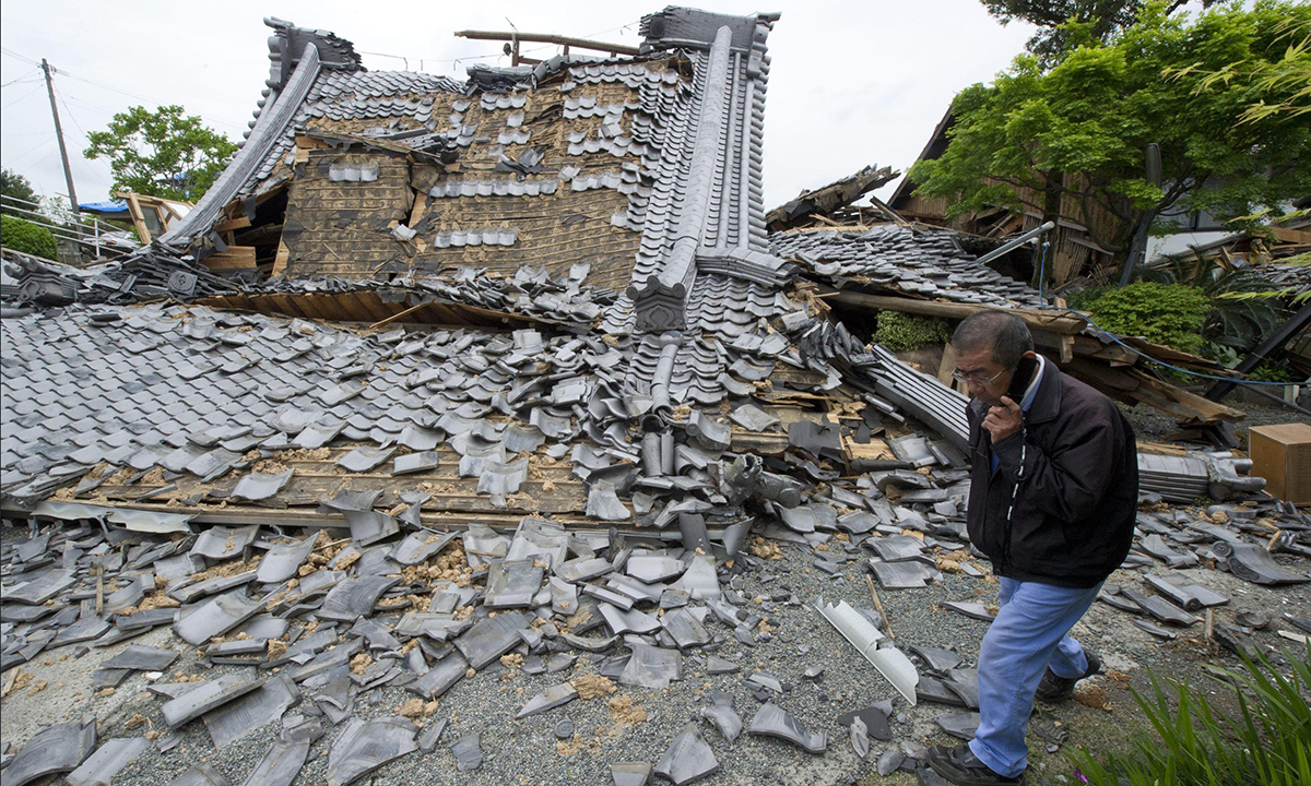 Terremoto in Giappone: 42 morti, 9 dispersi e le scosse continuano – Foto