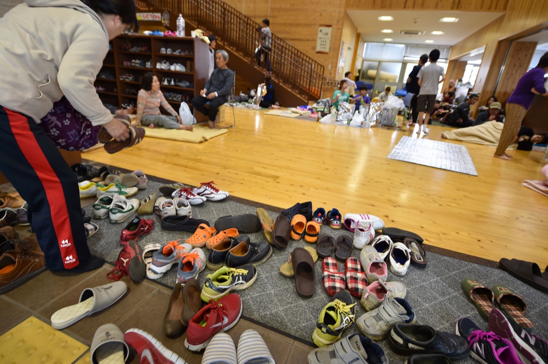 Terremoto in Giappone: 42 morti, 9 dispersi e le scosse continuano – Foto