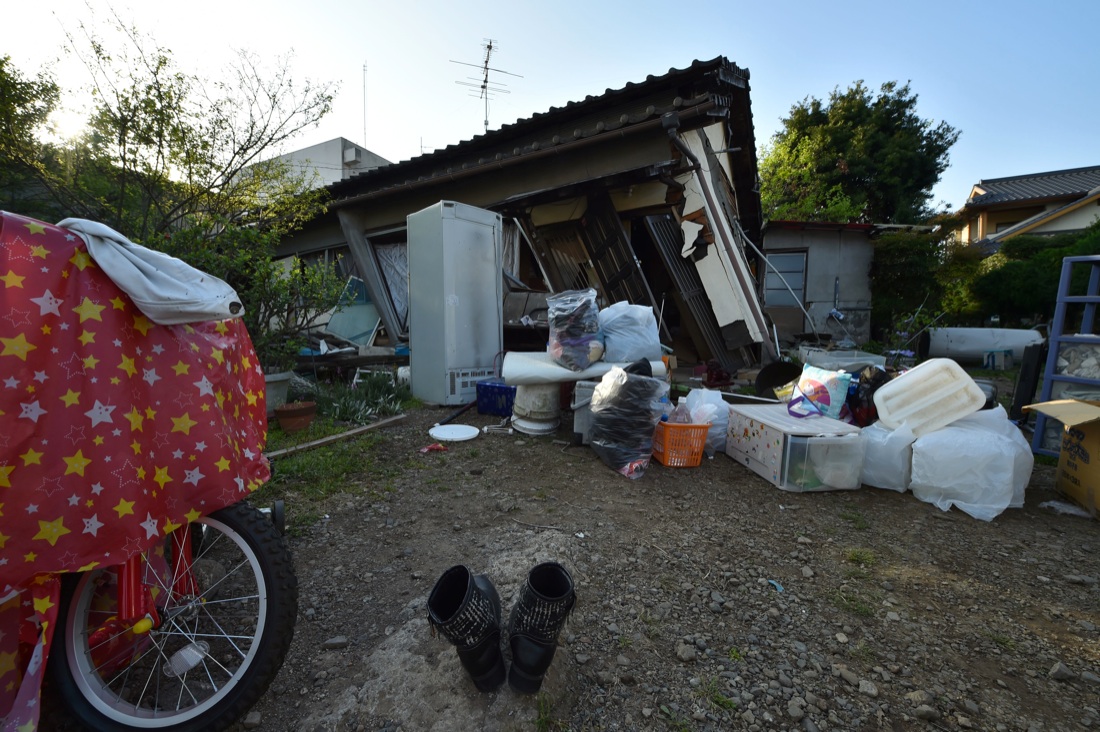 Terremoto in Giappone: 42 morti, 9 dispersi e le scosse continuano – Foto