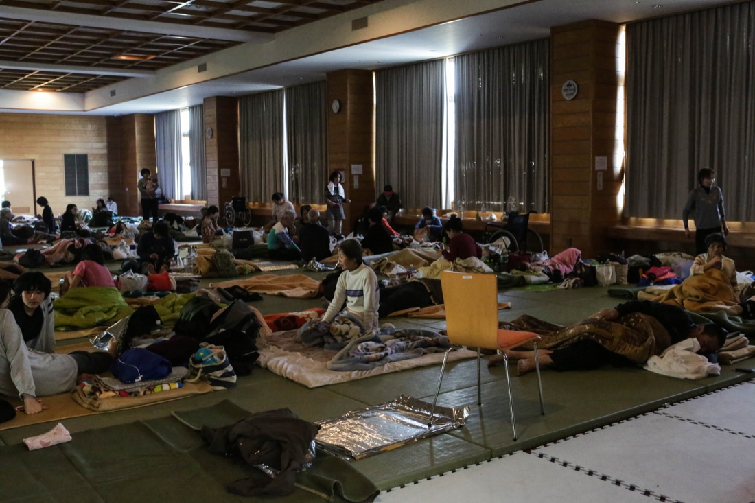 Terremoto in Giappone: 42 morti, 9 dispersi e le scosse continuano – Foto